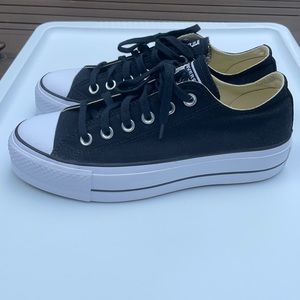 Black Platform Converse Size 7 Women’s